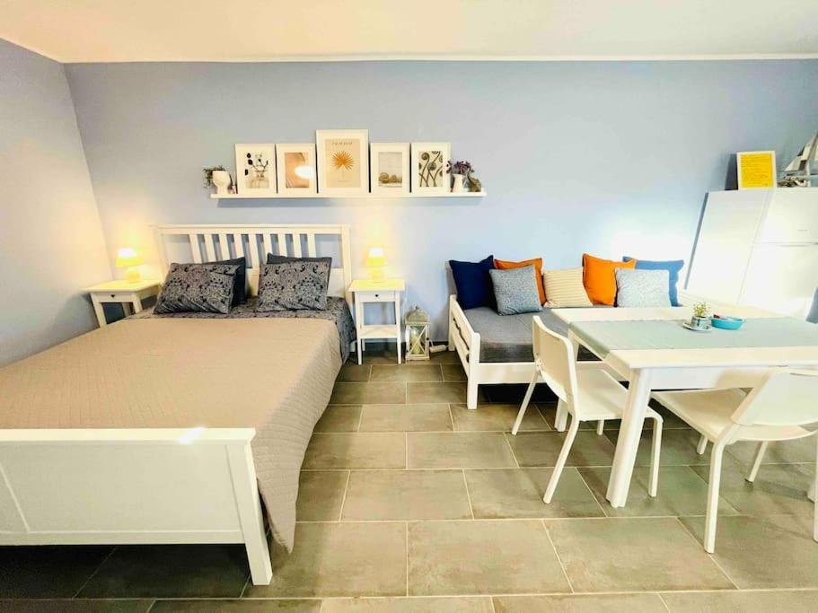 Cozy, Newly Renovated Apartment In Gavrio. Eksteriør billede