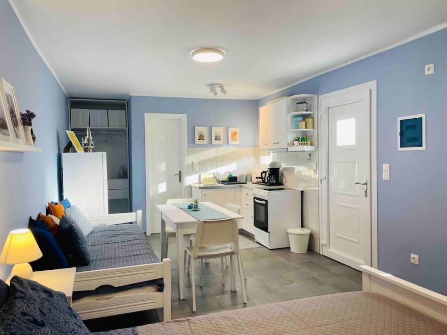Cozy, Newly Renovated Apartment In Gavrio. Eksteriør billede